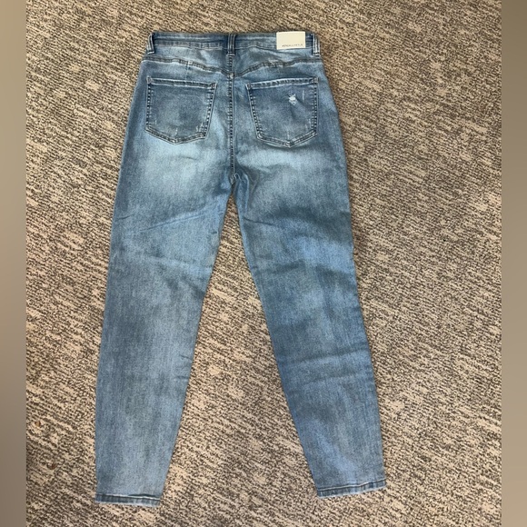 Kendall & Kylie The Contour High Rise Jeans, Size 13/31 - Picture 3 of 5